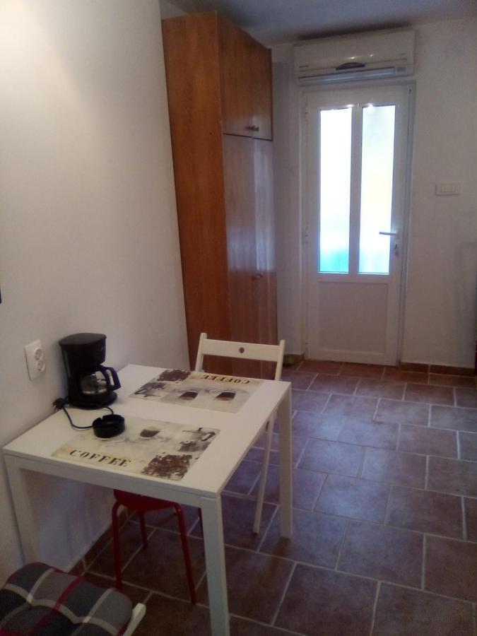 Marinja Studio Apartment จูเลียนา ภายนอก รูปภาพ